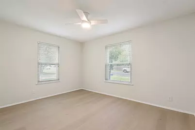 3112 Crosscreek Drive, Austin, TX 78757 - Photo 7