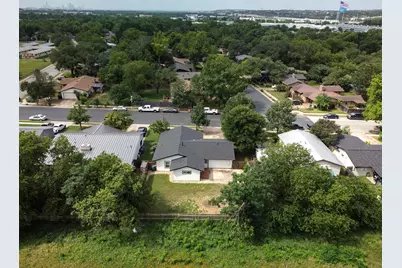 3112 Crosscreek Drive, Austin, TX 78757 - Photo 15