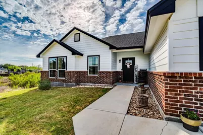 1172 Limestone Drive, Lampasas, TX 76550 - Photo 3