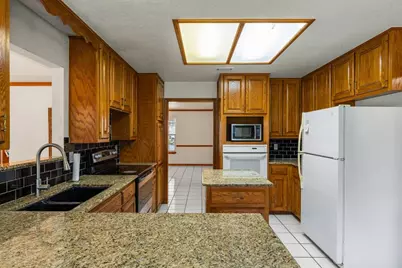 101 Oak Ridge Circle, Georgetown, TX 78628 - Photo 11