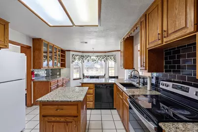 101 Oak Ridge Circle, Georgetown, TX 78628 - Photo 9