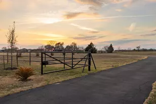 178 Balch Rd, Elgin, TX 78621 - Photo 11