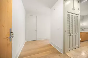 555 E 5th St, Austin, TX 78701 - Photo 5