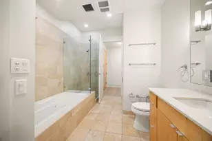 555 E 5th St, Austin, TX 78701 - Photo 23