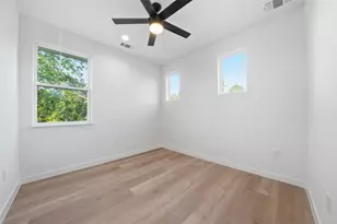 2212 Yellow Jacket Ln, Austin, TX 78741 - Photo 17
