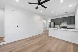 2212 Yellow Jacket Ln, Austin, TX 78741 - Photo 9