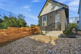2212 Yellow Jacket Ln, Austin, TX 78741 - Photo 25
