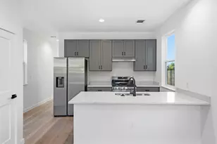 2212 Yellow Jacket Ln, Austin, TX 78741 - Photo 11
