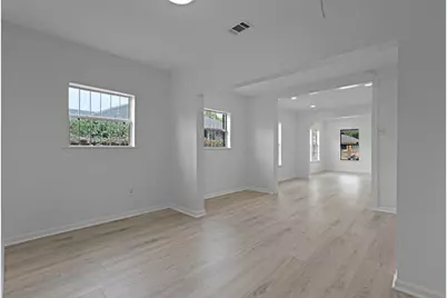 2703 E Cesar Chavez Street, Austin, TX 78702 - Photo 15