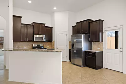 2008 Gabrielles Way, Manchaca, TX 78652 - Photo 9