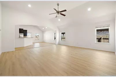 2008 Gabrielles Way, Manchaca, TX 78652 - Photo 5