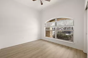 2008 Gabrielles Way, Manchaca, TX 78652 - Photo 3