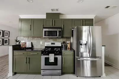 2811 W Fresco Drive, Austin, TX 78731 - Photo 9