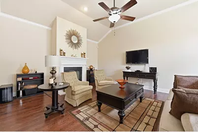 127 Via Villina, Buda, TX 78610 - Photo 11