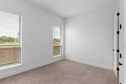 17300 Silverman Drive, Pflugerville, TX 78660 - Photo 21