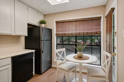 715 W 22nd 1/2 Street #204, Austin, TX 78705 - Photo 3