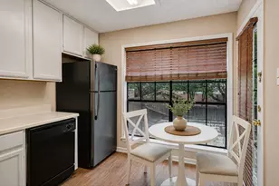 715 W 22nd 1/2 St, Austin, TX 78705 - Photo 3