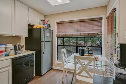 715 W 22nd 1/2 Street #204, Austin, TX 78705 - Photo 11