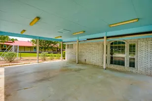 521 E Briarway Dr, Meadowlakes, TX 78654 - Photo 13