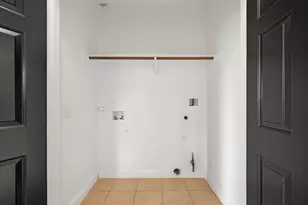 5408 Downs Dr, Austin, TX 78721 - Photo 17