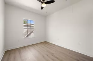 5408 Downs Dr, Austin, TX 78721 - Photo 15