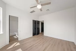 5408 Downs Dr, Austin, TX 78721 - Photo 7