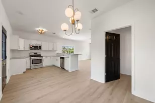 5408 Downs Dr, Austin, TX 78721 - Photo 7