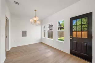 5408 Downs Dr, Austin, TX 78721 - Photo 5