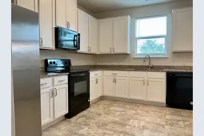 2950 E Old Settlers Boulevard #72, Round Rock, TX 78665 - Photo 7