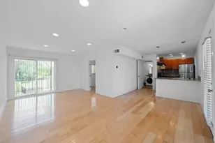 1313 E 52nd St, Austin, TX 78723 - Photo 5