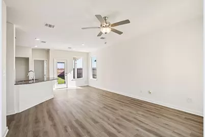 228 Gus Loop, Georgetown, TX 78626 - Photo 5