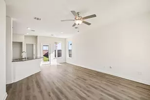 228 Gus Loop, Georgetown, TX 78626 - Photo 5