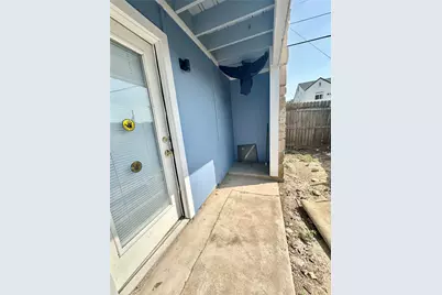 4322 Gillis Street #105, Austin, TX 78745 - Photo 21