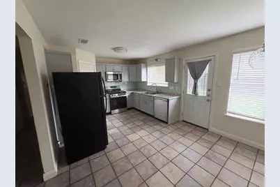 3800 Tattershall Lane, Austin, TX 78727 - Photo 7