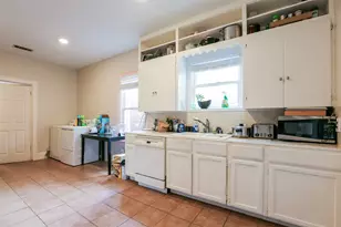 308 E 32nd St, Austin, TX 78705 - Photo 7