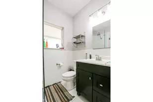 308 E 32nd St, Austin, TX 78705 - Photo 13