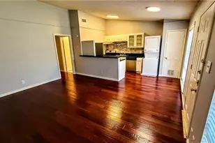 602 W 51st St, Austin, TX 78751 - Photo 3