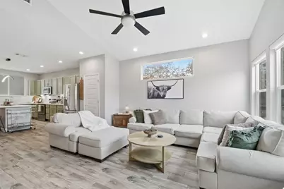 104 Kahalulu Drive, Bastrop, TX 78602 - Photo 3