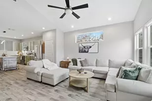 104 Kahalulu Dr, Bastrop, TX 78602 - Photo 3