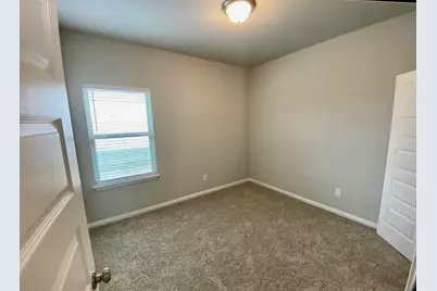 119 Wild Wind Cove, Jarrell, TX 76537 - Photo 11