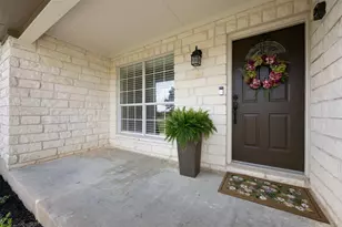 111 Lookout Cir, Hutto, TX 78634 - Photo 3
