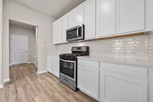 1009 Lone Peak Wy, Dripping Springs, TX 78620 - Photo 11