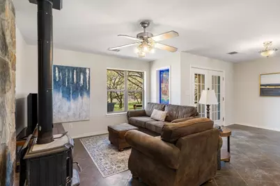 434 W Turner Court, Johnson City, TX 78636 - Photo 5