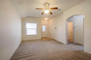 100 Azurite Dr, Jarrell, TX 76537 - Photo 5