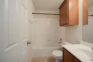 100 Azurite Dr, Jarrell, TX 76537 - Photo 17