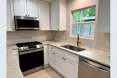 5002 Glencoe Circle, Austin, TX 78745 - Photo 3
