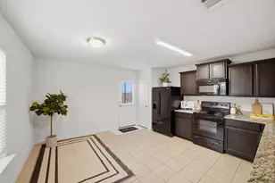 107 Millers Loop, Jarrell, TX 76537 - Photo 7