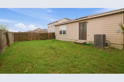 107 Millers Loop, Jarrell, TX 76537 - Photo 29