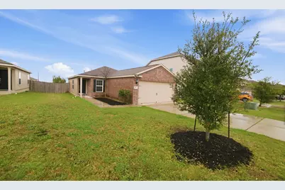 107 Millers Loop, Jarrell, TX 76537 - Photo 31