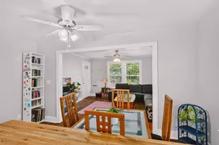 1403 Clifford Ave, Austin, TX 78702 - Photo 7